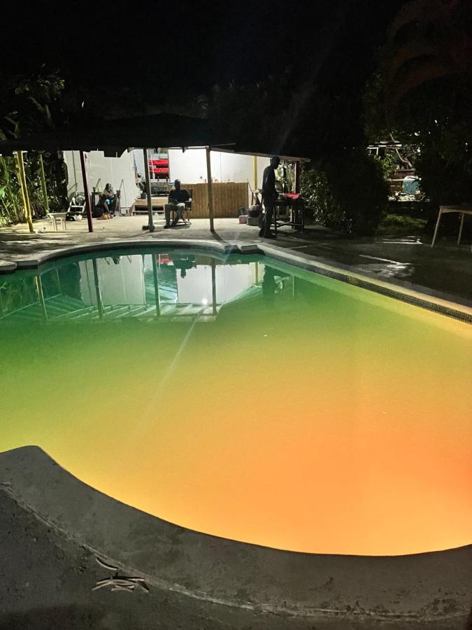 Jamaica Colors Hotel And Eco-Retreat Порт Антонио Екстериор снимка