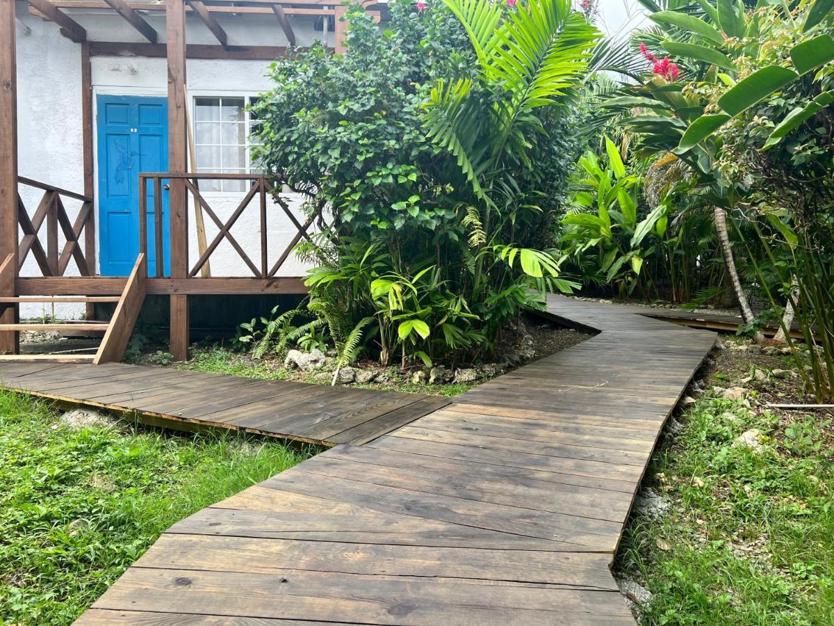 Jamaica Colors Hotel And Eco-Retreat Порт Антонио Екстериор снимка